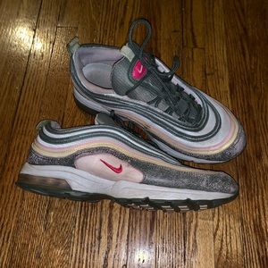 Women’s Nike Air Max 97